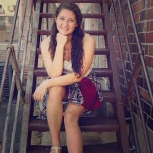 Meet your Posher, Lydia